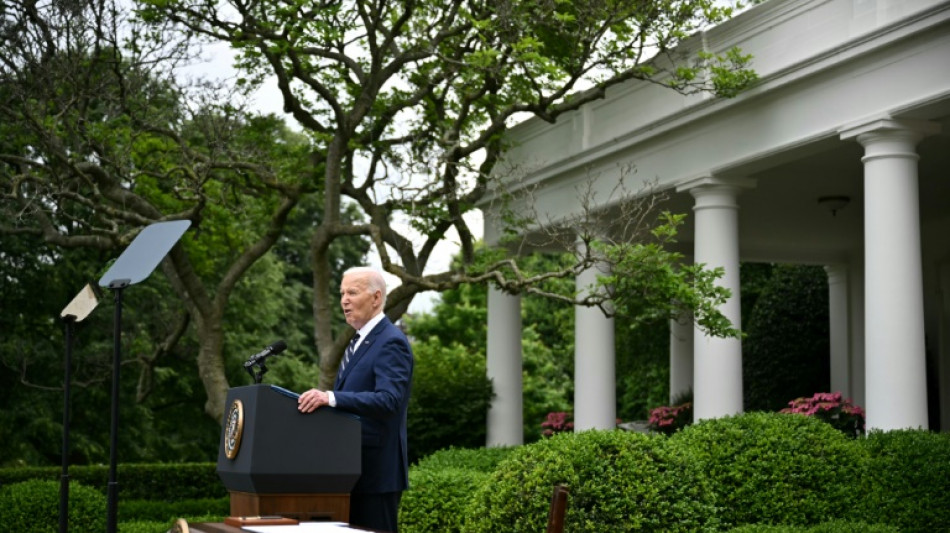 EUA eleva tarifas alfandeg&aacute;rias sobre produtos chineses