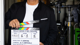 Primo ciak per il nuovo film di Ozpetek, Nella gioia e nel dolore con Amanda Lear