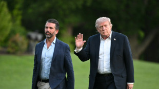 Trump dice que la guerra en Ir&aacute;n quiz&aacute; le impida asistir a la boda de su hijo
