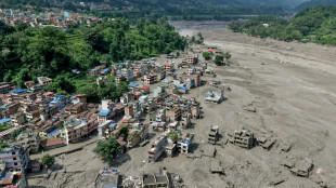 Crue d&eacute;vastatrice au N&eacute;pal et au Tibet: au moins 165 morts, plus d'un millier de disparus