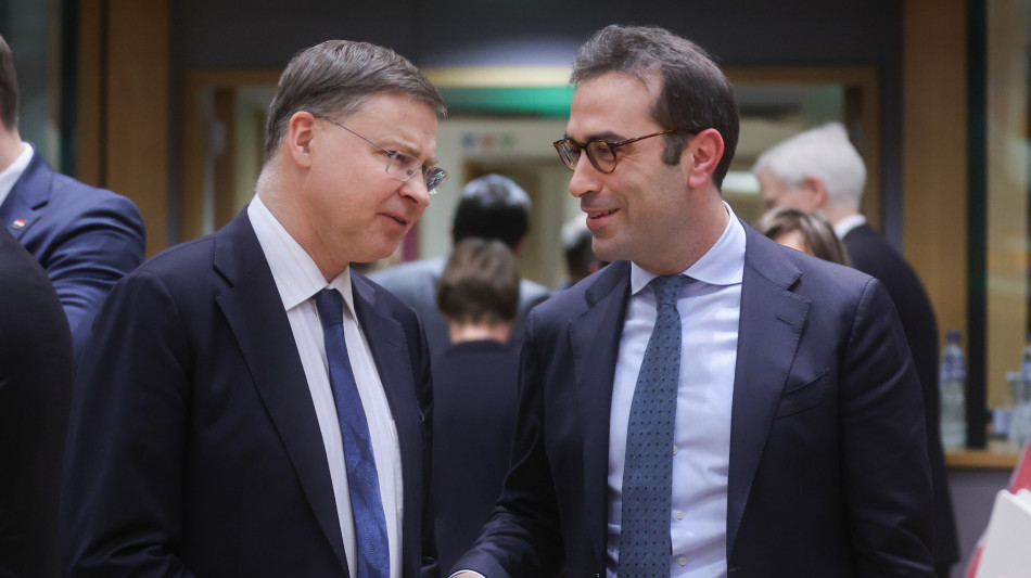 Dombrovskis, 'l'Ue resiste a shock, prevediamo crescita'