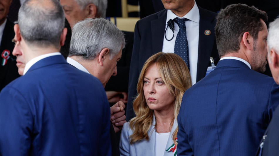 Meloni a Confcommercio, 'vogliamo ridurre ancora carico fiscale sul ceto medio'