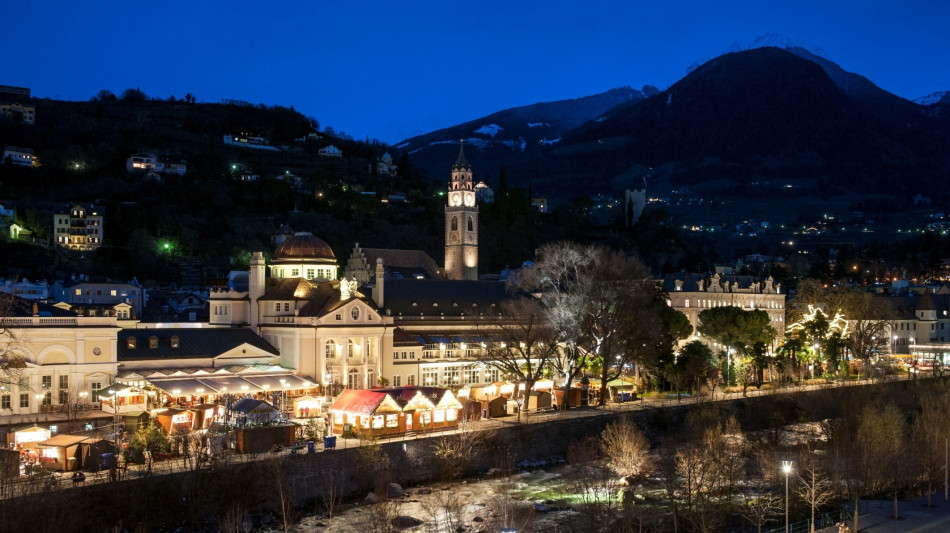 Nei 32mila hotel 2,2 milioni posti letto, salgono 4 e 5 stelle