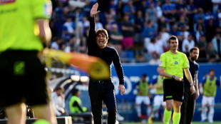 El N&aacute;poles hace oficial la marcha de su entrenador Antonio Conte