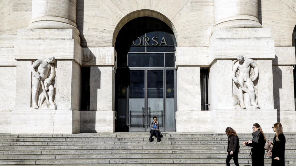 Borsa: Milano amplia il calo (-1%), cedono Prysmian e Banco Bpm