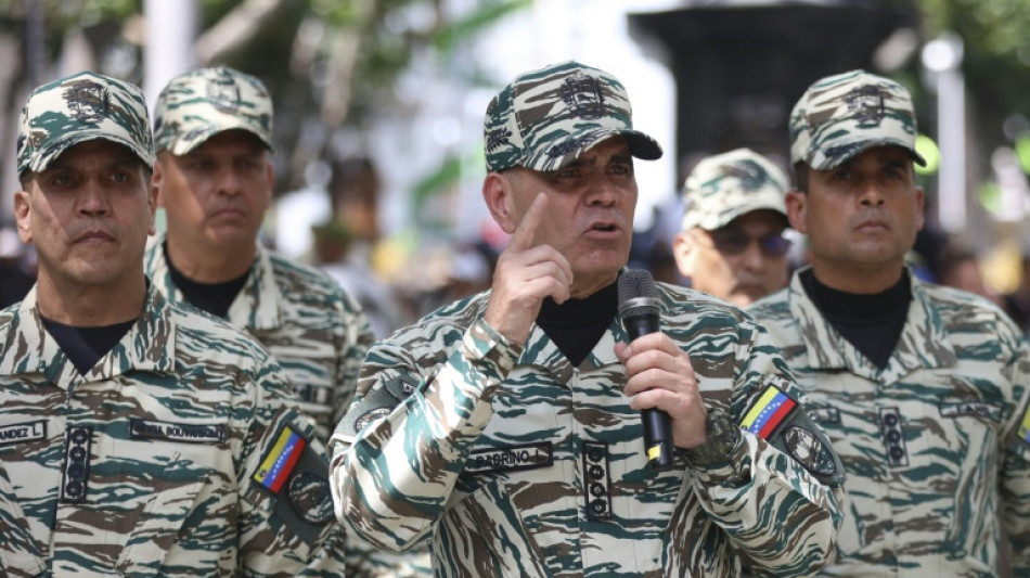 Militares da Venezuela impedirão um governo 'ajoelhado' ante os EUA, diz ministro