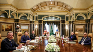 Russes et Am&eacute;ricains conviennent &agrave; Ryad de nommer des n&eacute;gociateurs sur l'Ukraine