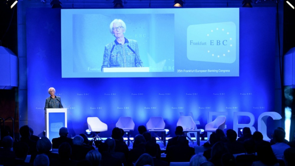 Europa debe levantar los obst&aacute;culos a la IA para no "ponerse en peligro", advierte Lagarde