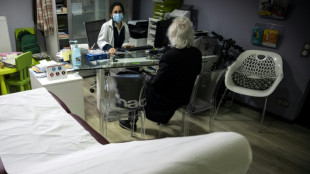 Santé: la 10e année d'études des généralistes payée "jusqu'à 4.500 euros par mois"