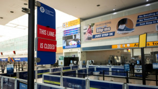 Trump ameaça controladores aéreos por ausências durante 'shutdown'