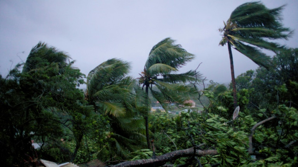 La temp&ecirc;te Fiona touche la Guadeloupe, les habitants invit&eacute;s &agrave; rester chez eux