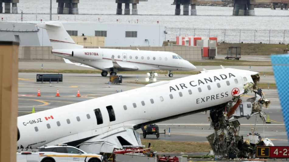 Controladores a&eacute;reos dejaron su puesto antes de un mortal accidente en Nueva York, seg&uacute;n el WSJ