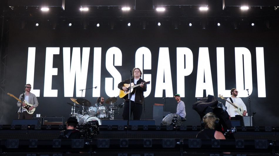 Lewis Capaldi torna in Italia nel 2026 per una data unica