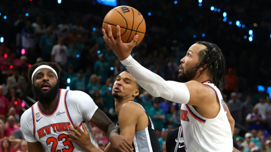 Los Knicks de Brunson asaltan San Antonio en el arranque de las Finales