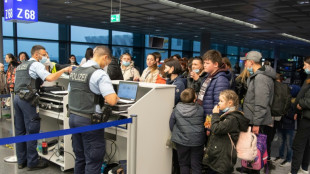 Grünen-Chef will Krisenstab im Kanzleramt zum Umgang mit Ukraine-Flüchtlingen