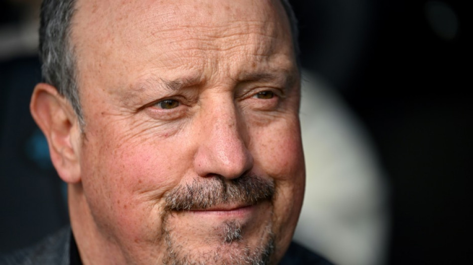 El Celta anuncia la destituci&oacute;n de su entrenador Rafa Ben&iacute;tez