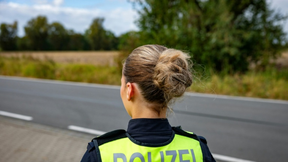 Frontalzusammensto&szlig; von zwei Autos in Brandenburg: Drei Menschen tot