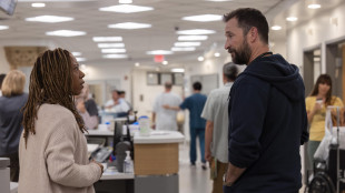 Emmy 2026, Hollywood premia il meglio della tv: favoriti The Pitt, Widow's Bay e Beef