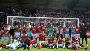 Ligue 1: Brest d&eacute;finitivement sauv&eacute;, Stasbourg doit attendre  