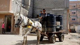 Milhares de palestinos fogem de Rafah diante da amea&ccedil;a de ofensiva terrestre israelense