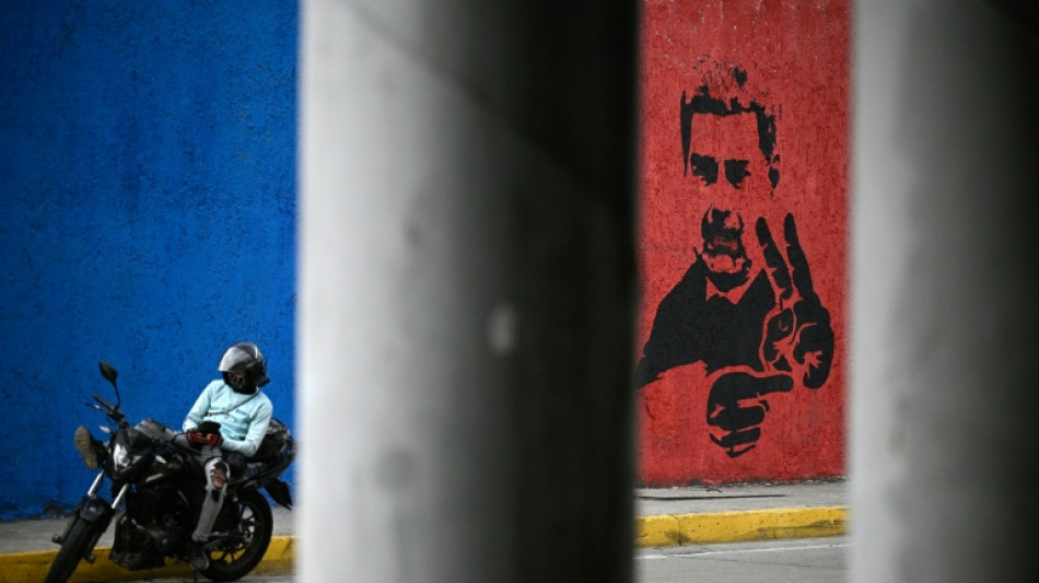 La presidenta venezolana crea una comisi&oacute;n para reestructurar su gobierno tras la ca&iacute;da de Maduro