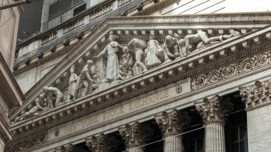 Wall Street apre cauta, Dj -0,56%, Nasdaq +0,10%