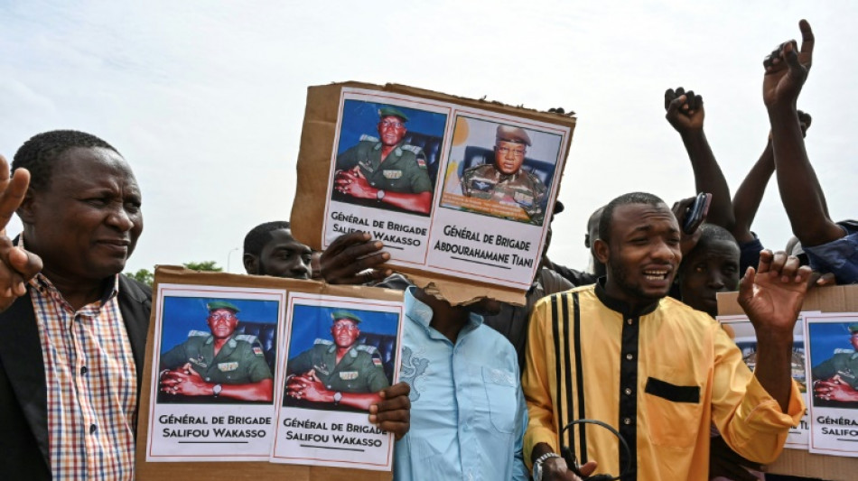 Cumbre de pa&iacute;ses de &Aacute;frica occidental tras fracaso del ultim&aacute;tum a militares de N&iacute;ger