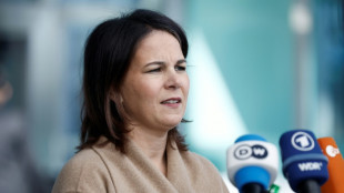 Berlin kritisiert "Drohgeb&auml;rden" gegen Taiwan - Baerbock reist nach China