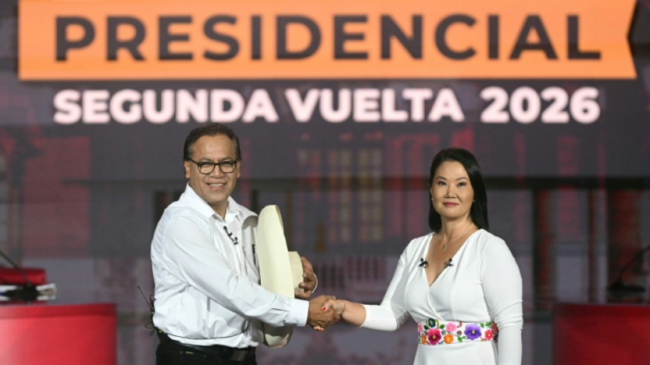 Fujimori y S&aacute;nchez se enfrentan sobre el crimen y la "mafia pol&iacute;tica" en un debate presidencial en Per&uacute;