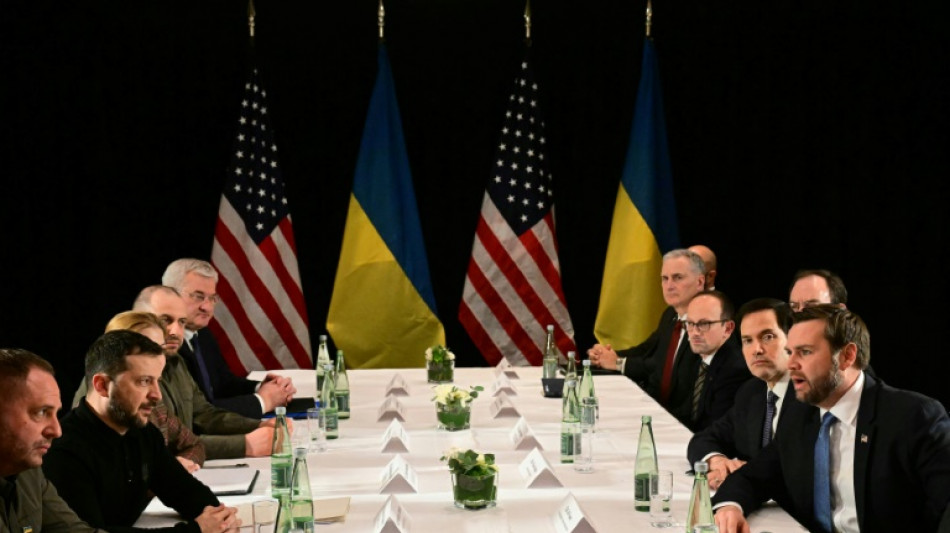 US-Vizepräsident bekräftigt nach Treffen mit Selenskyj "dauerhaften Frieden" als Ziel