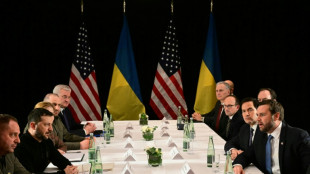 US-Vizepräsident bekräftigt nach Treffen mit Selenskyj "dauerhaften Frieden" als Ziel