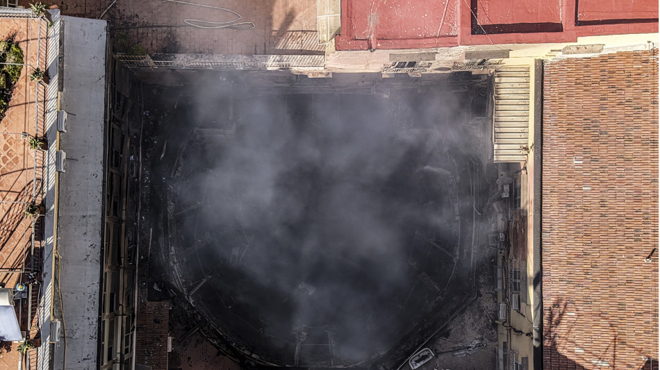 Sannazaro in fiamme, prima ipotesi danni 60-70 milioni di euro