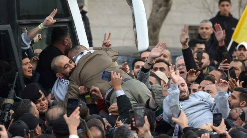 A Ramallah, retrouvailles &eacute;mues pour les Palestiniens lib&eacute;r&eacute;s par Isra&euml;l