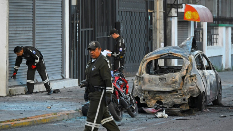 Equateur: deux voitures pi&eacute;g&eacute;es explosent &agrave; Quito, pas de victime