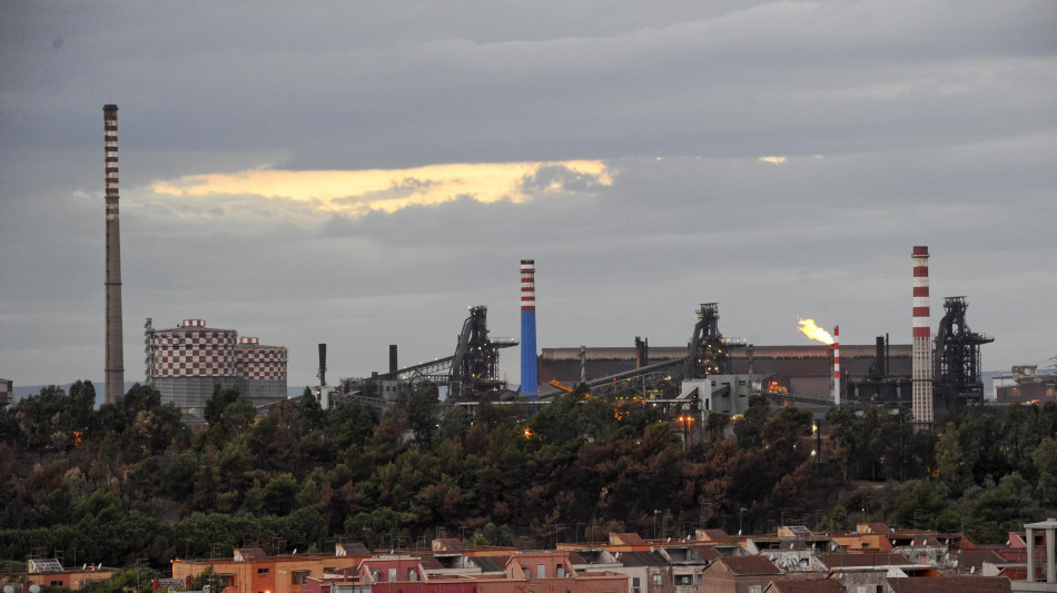Ex Ilva, da domani stop all'area a caldo e avvio procedure cig