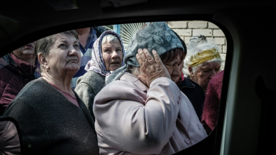 Ukraine : femmes et enfants tous évacués d'Azovstal, poursuite des combats