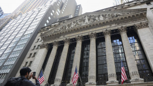 Wall Street apre in rialzo, Dj +0,42%, Nasdaq +0,29%