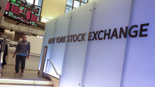 Wall Street apre contrastata, Dj -0,13%, Nasdaq +0,83%