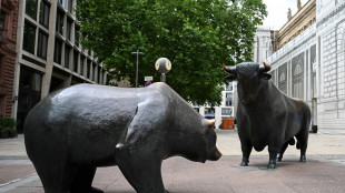 Borsa: Europa a 2 velocit&agrave;, future contrastati, Milano +0,45%
