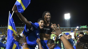 'Pequenos, mas com um grande cora&ccedil;&atilde;o!': torcedores de Cura&ccedil;ao comemoram vaga in&eacute;dita na Copa do Mundo