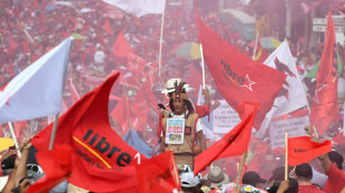 Honduras: des milliers de personnes d&eacute;filent pour soutenir la pr&eacute;sidente Xiomara Castro