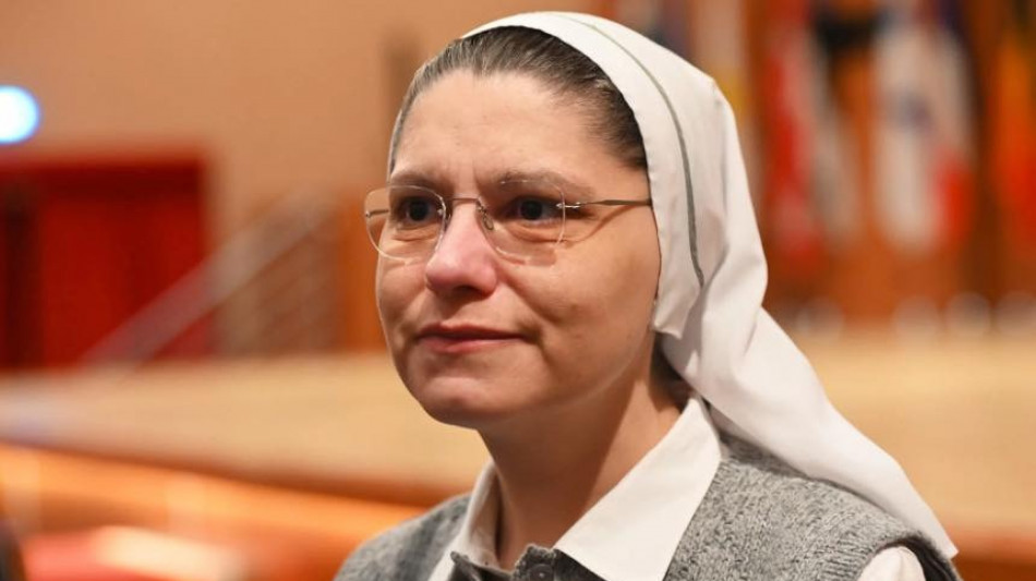 Suor Alfieri, 'per le paritarie serve il buono scuola'