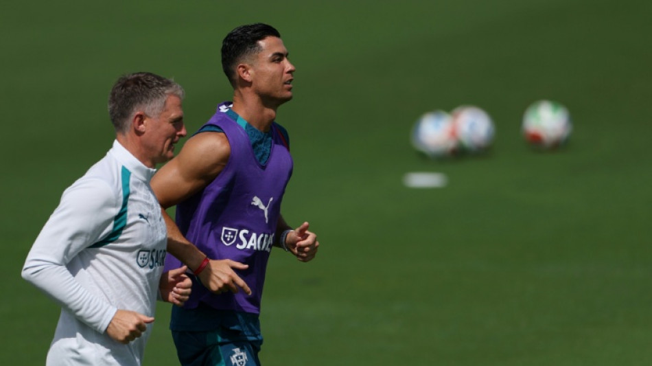 Portugal inicia &uacute;ltima Copa de Cristiano Ronaldo diante da RD Congo
