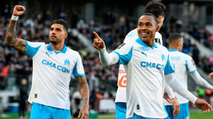 Com gol de Igor Paixão, Olympique de Marselha vence Metz e é líder provisório do Francês