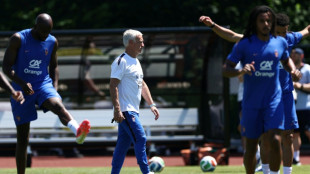 Deschamps prepara Fran&ccedil;a sem surpresas para estreia na Copa contra Senegal