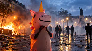 Debatte &uuml;ber Gewalt nach den Protesten in Frankreich