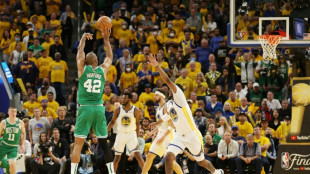 Con una épica remontada, Boston se adelanta 1-0 a los Warriors en las Finales de NBA