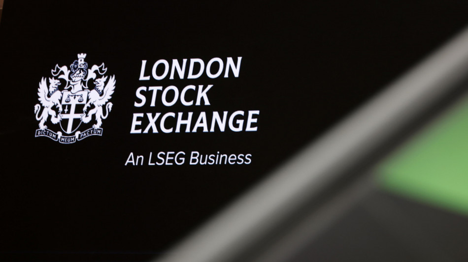 Borsa: l'Europa conclude debole, Londra sulla parit&agrave;
