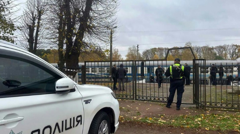 Drei Tote bei mutmaßlichem Anschlag an Bahnhof im Norden der Ukraine