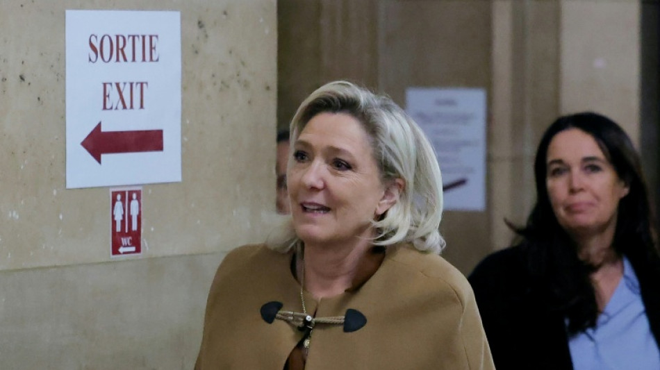 La fiscal&iacute;a francesa aleja una candidatura de Le Pen a la presidencial de 2027